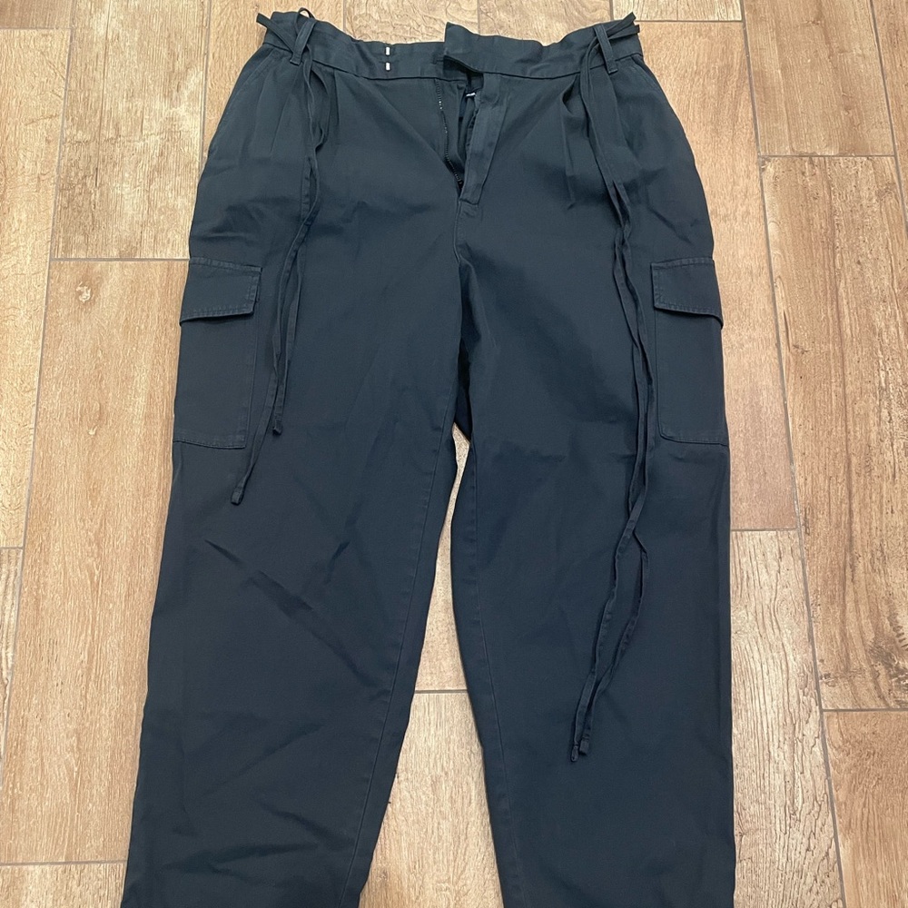 New Gap Cargo pants